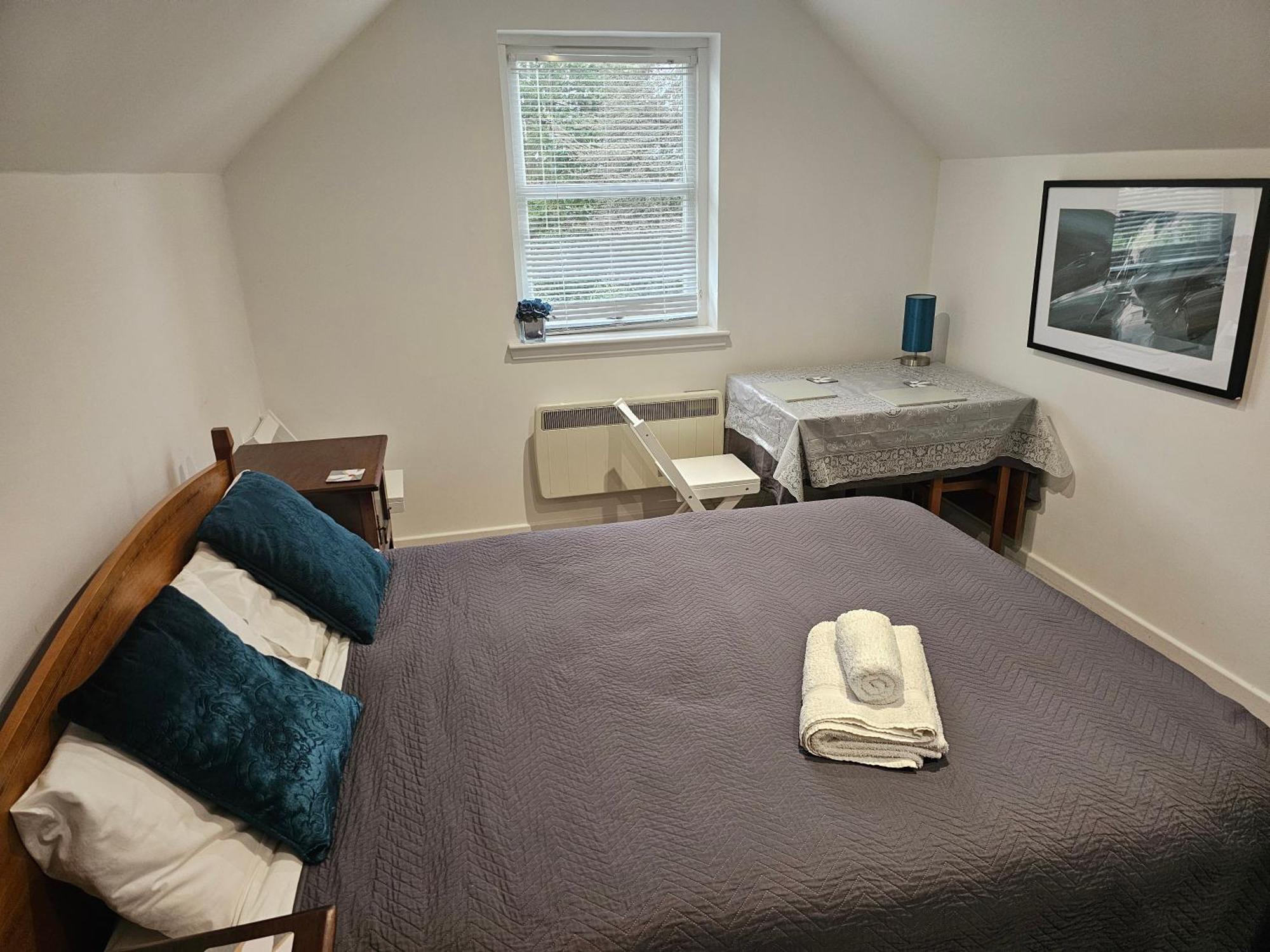 Cosy Self-contained Flat In *